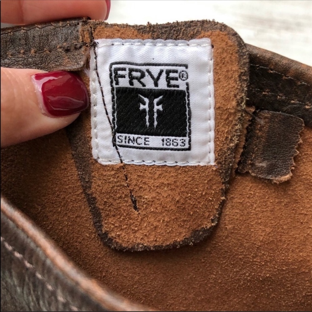 Frye ‘Veronica’ distressed slouch boots - Picture 7 of 8